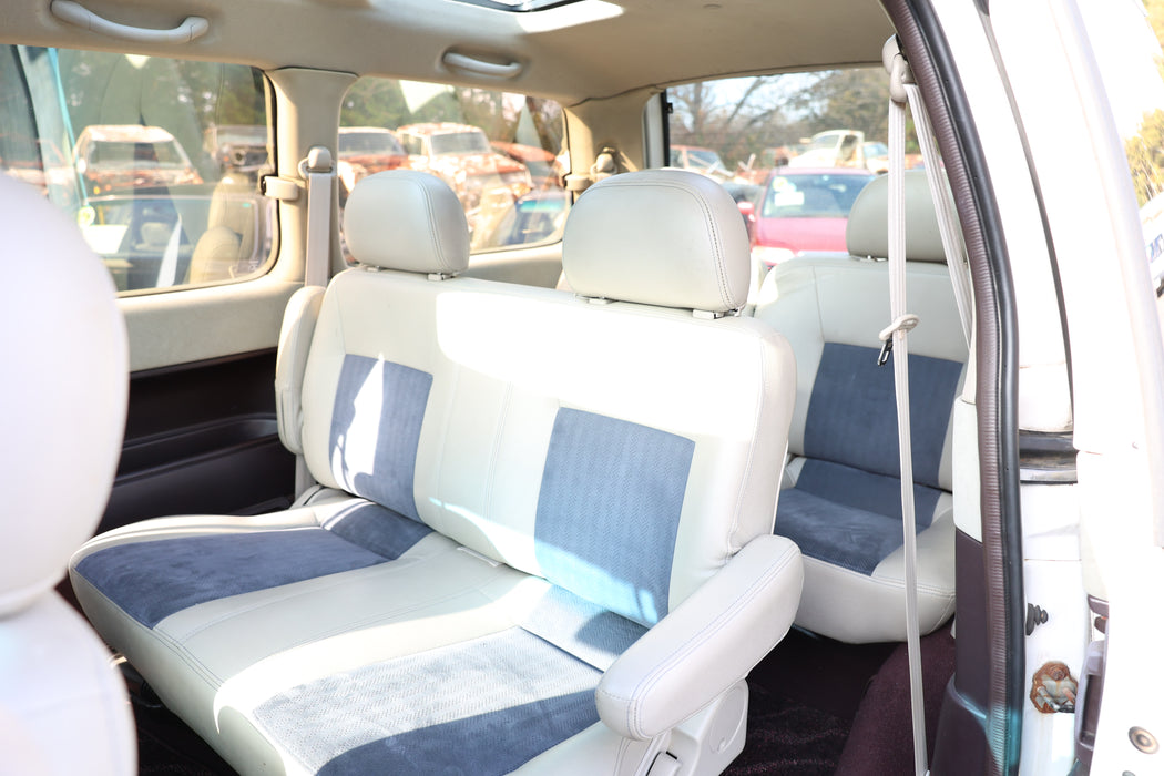 日産自動車 初代ラルゴ2.4ハイウェイスター  資料請求